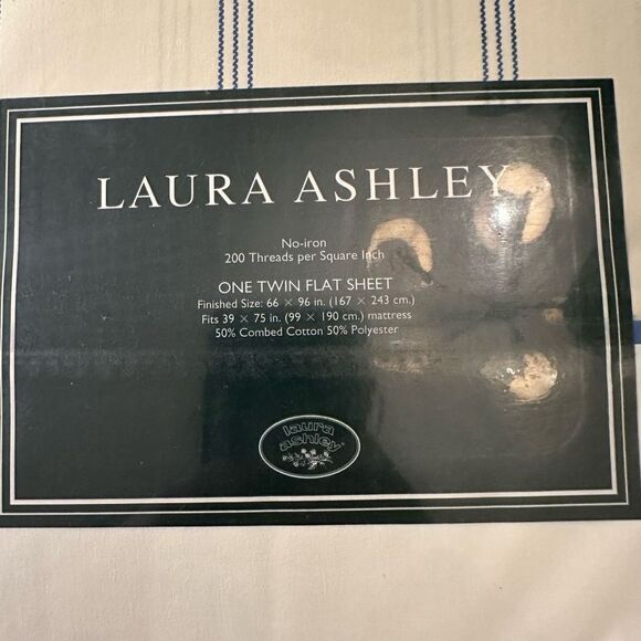 LAURA ASHLEY Summer Trellis Chambray 1 Twin Flat Sheet 200 thread count New - Picture 2 of 6